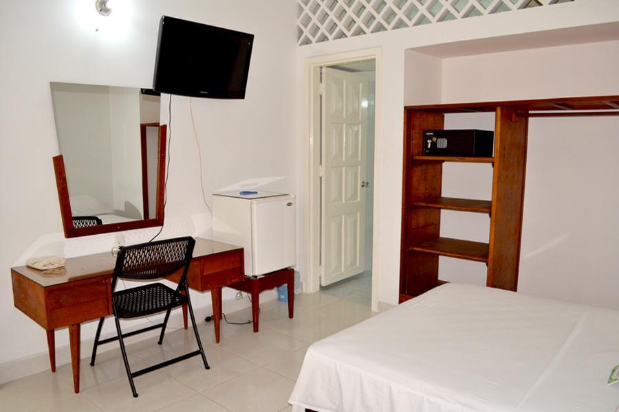 פלורנסייה Hotel Royal Plaza מראה חיצוני תמונה